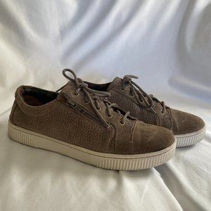 BORN Leather Suede Textured Sneaker